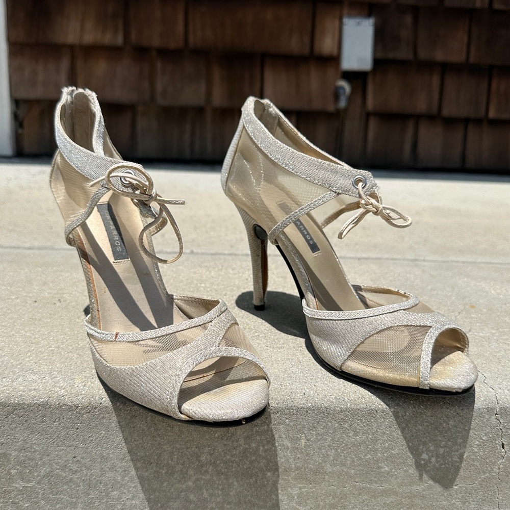 Super cute sparkle heels